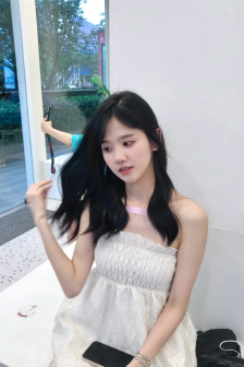 单亲妈妈愿意让儿子结婚吗